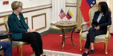 Reanuda operaciones la embajada de Estados Unidos en Venezuela tras restablecimiento de relaciones diplomáticas