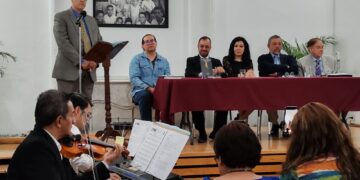 Ivette Estrada presentó el libro Relaciones Públicas según Coatlicue