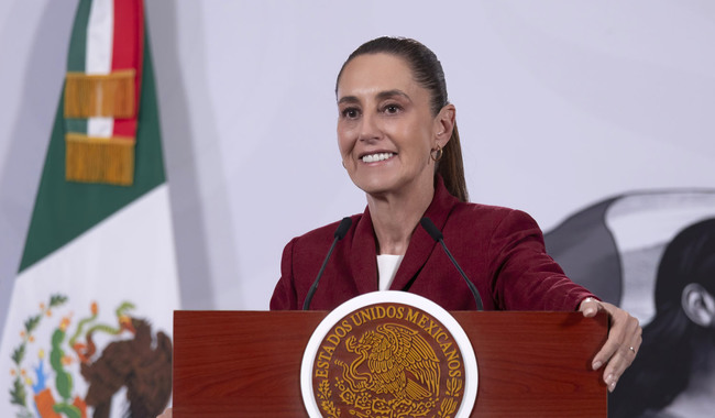 Contratación de más de 14 mil médicas y médicos especialistas este año es histórica; “fortalece los tres sistemas de salud”: Presidenta
