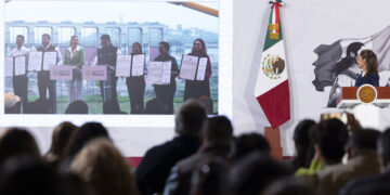 En un hecho histórico, Presidenta entrega por primera vez títulos de concesión de agua a Tijuana, Rosarito, Mexicali, Tecate y Ensenadaa