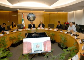 La Junta de Coordinación Política recibe las quintetas de personas aspirantes a ocupar tres consejerías vacantes en el INE