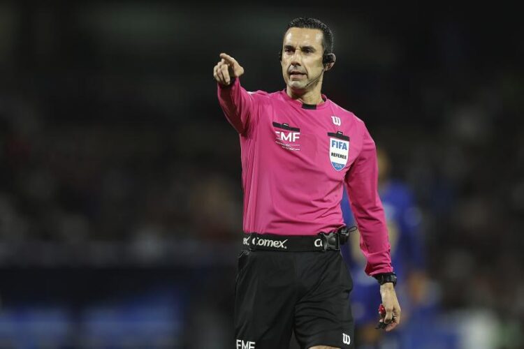 FIFA confirma a César Ramos y Katia García como árbitros para el Mundial 2026