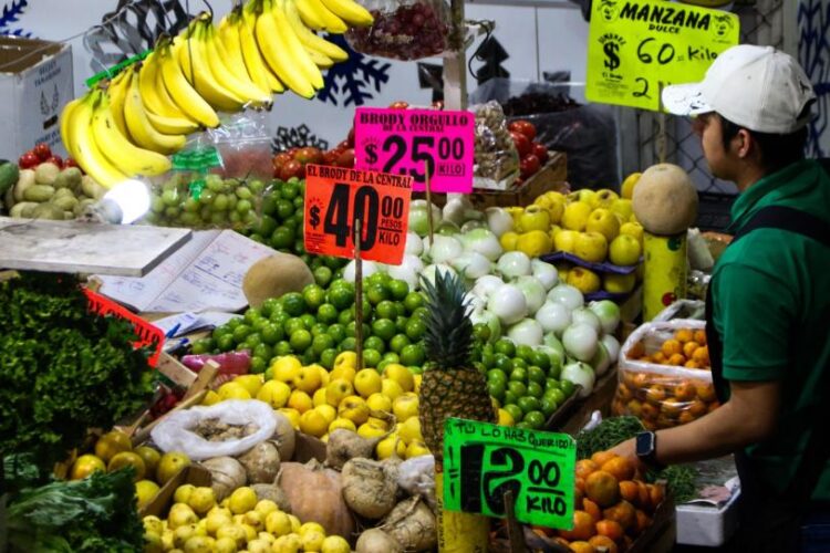 Se dispara la canasta alimentaria en México; mexicanos necesitan casi 5 mil pesos al mes