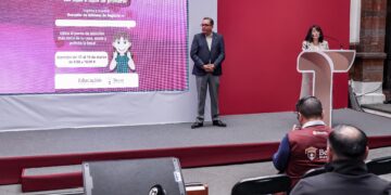 Llama Ricardo Moreno a padres de familia a inscribir a sus hijos en la Beca Rita Cetina