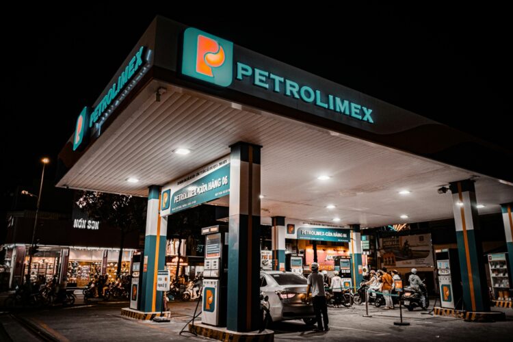 Petróleo volátil amenaza ingresos de México: mercado entra en fase de alta incertidumbre