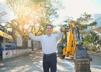 Nayarit, encuestas colocan a Héctor Santana de Morena al frente
