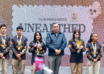 Reconoce Ricardo Moreno talento de jóvenes toluqueños en robótica