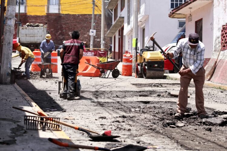 Reporta Gobierno municipal avances en bacheo en todas las delegaciones de Toluca: Ricardo Moreno