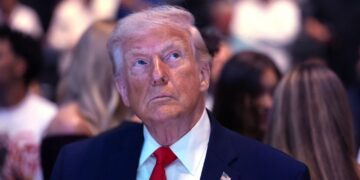 Trump anuncia que la Armada de EU bloqueará de inmediato el estrecho de Ormuz tras las conversaciones de paz