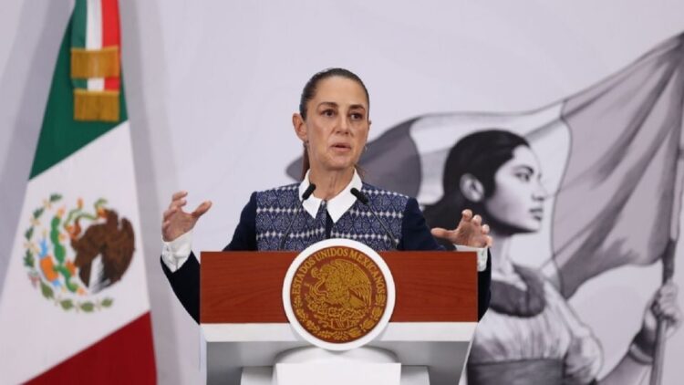 Sheinbaum afirma que instruyó a los cónsules a realizar visitas diarias a los centros de ICE tras la muerte de 15 mexicanos