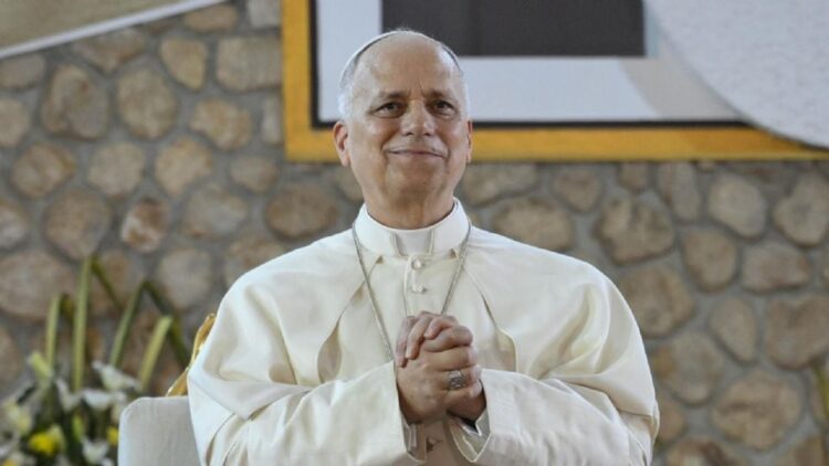 «El mundo está siendo destruido por tiranos», acusa el papa León XIV en medio de críticas de Trump