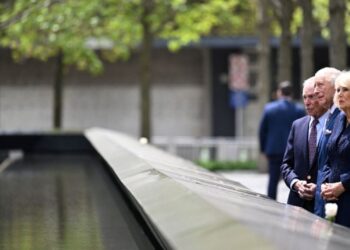 El rey Carlos III y Camila visitan la zona cero de los atentados del 11 de septiembre en Nueva York
