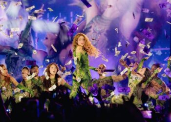 Sin costo al erario; concierto de Shakira en el Zócalo fue financiado por iniciativa privada