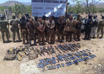 ¡Golpe al narco! Semar detiene a 13 con equipo táctico en Mazatlán, Sinaloa