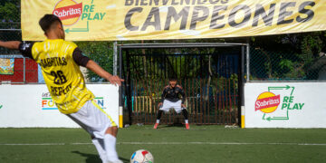Sabritas® impulsa ligas juveniles y transforma comunidades con canchas hechas de empaques reciclados