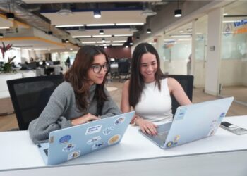 Guía Salarial de Buk revela qué perfiles están liderando la nueva competencia salarial