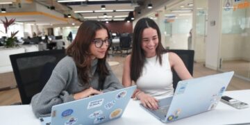 Guía Salarial de Buk revela qué perfiles están liderando la nueva competencia salarial