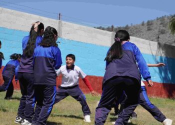 Más de 2,300 estudiantes participan en programa de ética y valores de Cox