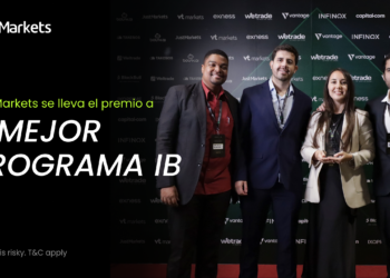 Wealth Expo Perú 2026: JustMarkets se lleva el premio a «Mejor Programa IB»