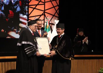 UAT confiere Doctorado Honoris Causa a David Kershenobich; destaca Américo Villarreal su alto valor académico e institucional