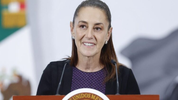 Sheinbaum anuncia el envío este lunes de un barco más con ayuda humanitaria para Cuba