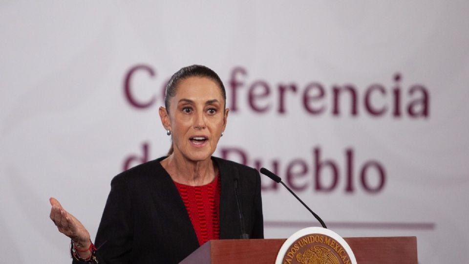 “Está en su casa”: Sheinbaum insiste en que Rocha Moya no ha salido de Sinaloa y niega contacto con los otros acusados