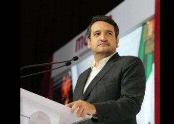 Andy López Beltrán deja su cargo en Morena y va por el fuero: buscará diputación federal