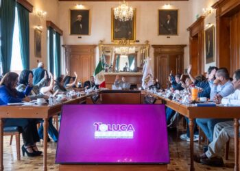 Mantiene Toluca y Ricardo Moreno compromiso con la rehabilitación de calles con bacheo y pavimentación