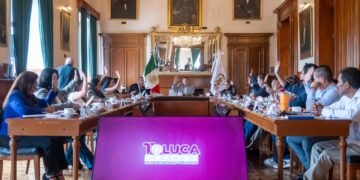 Mantiene Toluca y Ricardo Moreno compromiso con la rehabilitación de calles con bacheo y pavimentación