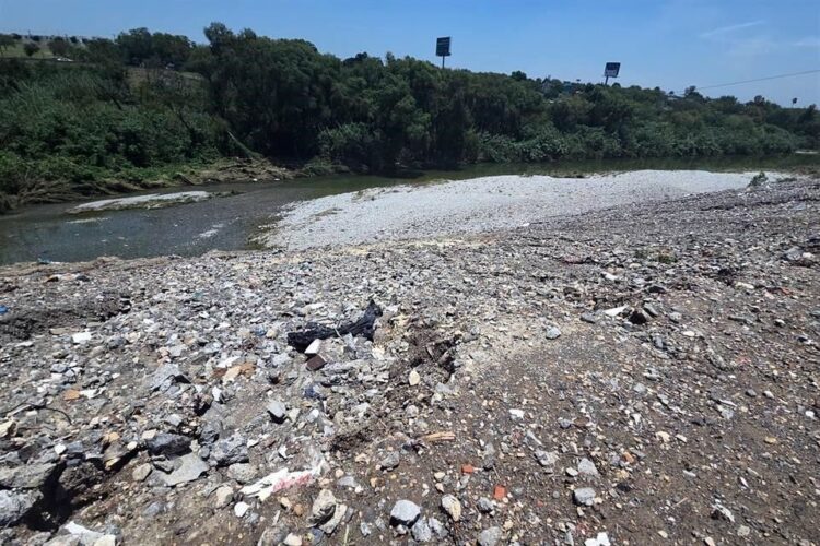 Nuevo León: lluvias reabren debate sobre limpieza en el Río Santa Catarina