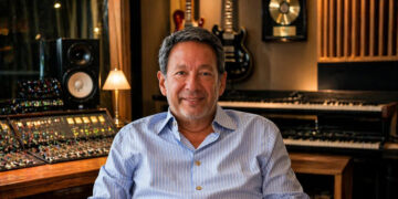 R.U.T. y Enrique Heredia “El Negri” se suman al renacimiento internacional de la música salvadoreña impulsado por Samuel Quirós