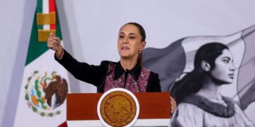 “Yo recibo a muchas madres buscadoras, pero no lo hago mediático”, asegura Sheinbaum tras críticas por la visita del pato Merlín