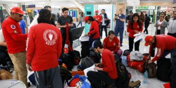 Topos de México llegan a Venezuela para participar en labores de rescate