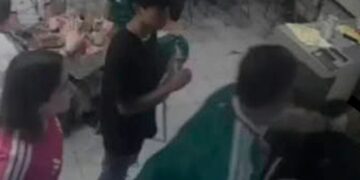 Denuncian a alcalde de El Carmen, NL, por agresión a mesero en San Pedro; piden juicio político