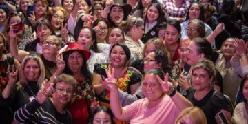 Más de 4 mil madres respaldan a Evelyn Sánchez en uno de  los eventos ciudadanos más grandes del año en Tijuana