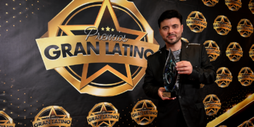 El astro portugués Eddie triunfa en Nueva York en los Premios Gran Latino