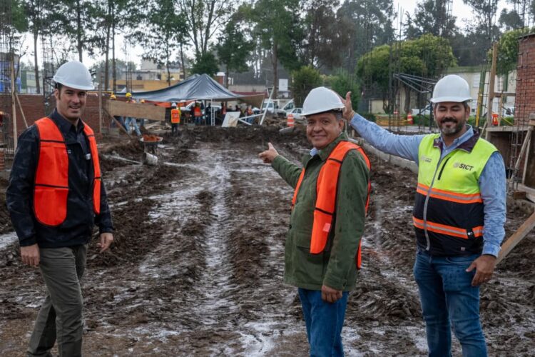 Construye Toluca dos prepas y moderniza diez espacios deportivos
