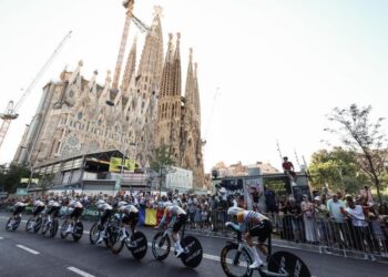 Isaac del Toro y UAE Team se apoderan del tercer lugar tras la Etapa 1 del Tour de Francia 2026