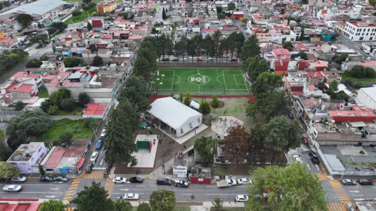 Entrega Ricardo Moreno rehabilitación integral del Parque Laura Méndez de Cuenca