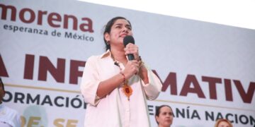 Miles asisten a asamblea encabezada por Elizabeth López Blanco en Nayarit