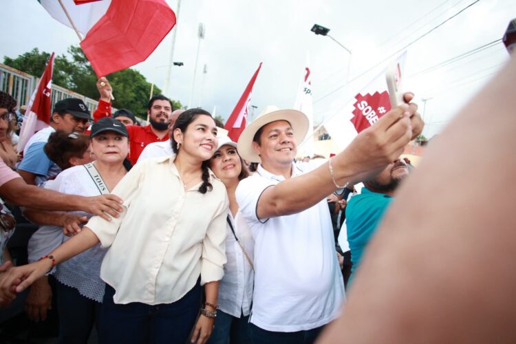 López Blanco exhibe capacidad de convocatoria en proceso interno de Morena en Nayarit