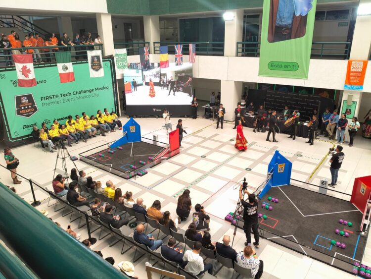 México y Argentina ganan competencia internacional de robótica; Prepa Tecmilenio suma cinco premios