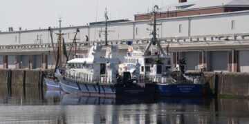 Ataque ruso con misiles contra barco mercante deja al menos 10 marinos muertos cerca de puerto ucraniano