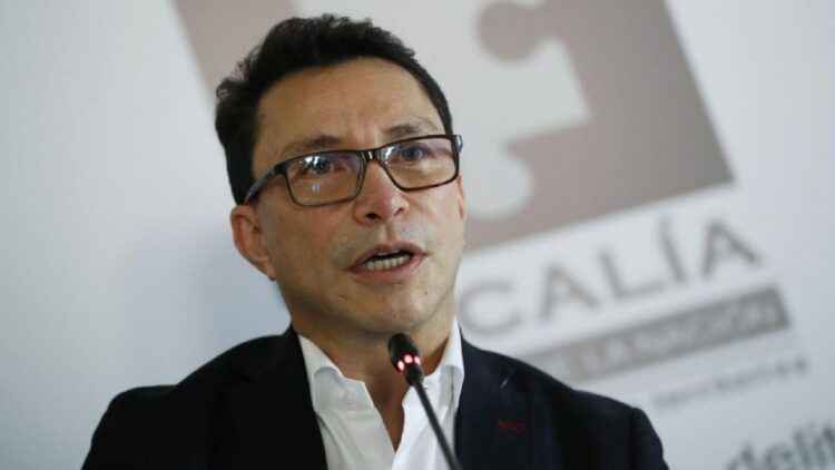Excandidato presidencial de Colombia es sentenciado a nueve años de prisión por desvío de recursos