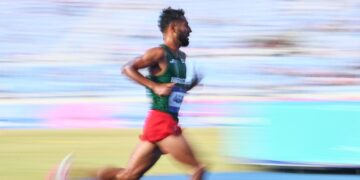 Eduardo Herrera arrasa en los 5 mil metros y gana el oro en Santo Domingo