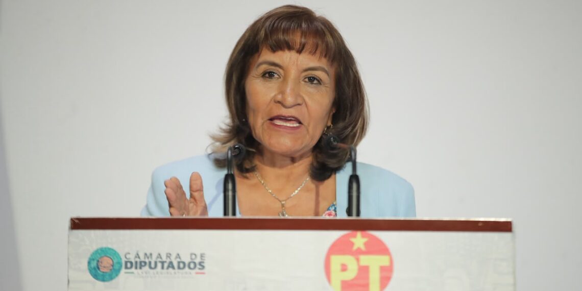 Informa Margarita García compromiso de Capufe con pobladores de San Pablo Huitzo, Oaxaca, para realizar acciones de saneamiento de aguas residuales
