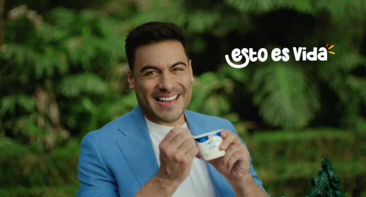 Yoplait y Carlos Rivera crean un himno musical con las historias de sus seguidores