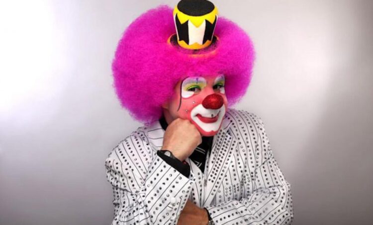 Platanito Show celebra «Un tostón de risas» en la Universidad de Cuautitlán Izcalli