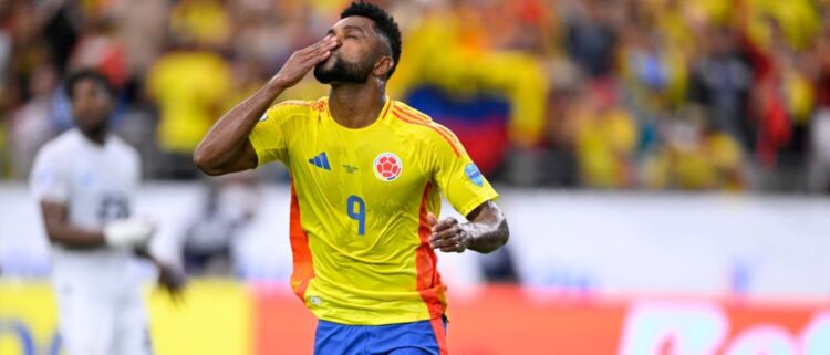 América hace oficial el fichaje de Miguel Borja