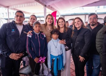 Llena de alegría Gobierno municipal a 296 ahijados del DIF Toluca en su regreso a clases